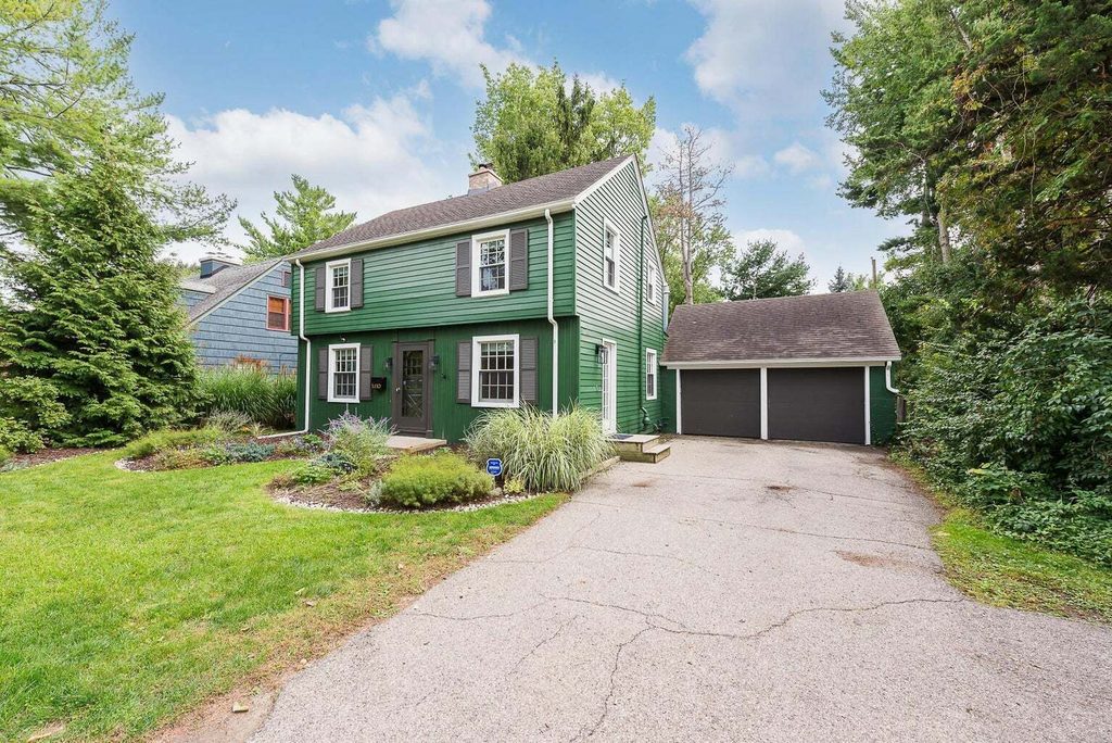 Front Photo of 1410 E Stadium Blvd, Ann Arbor MI 48104